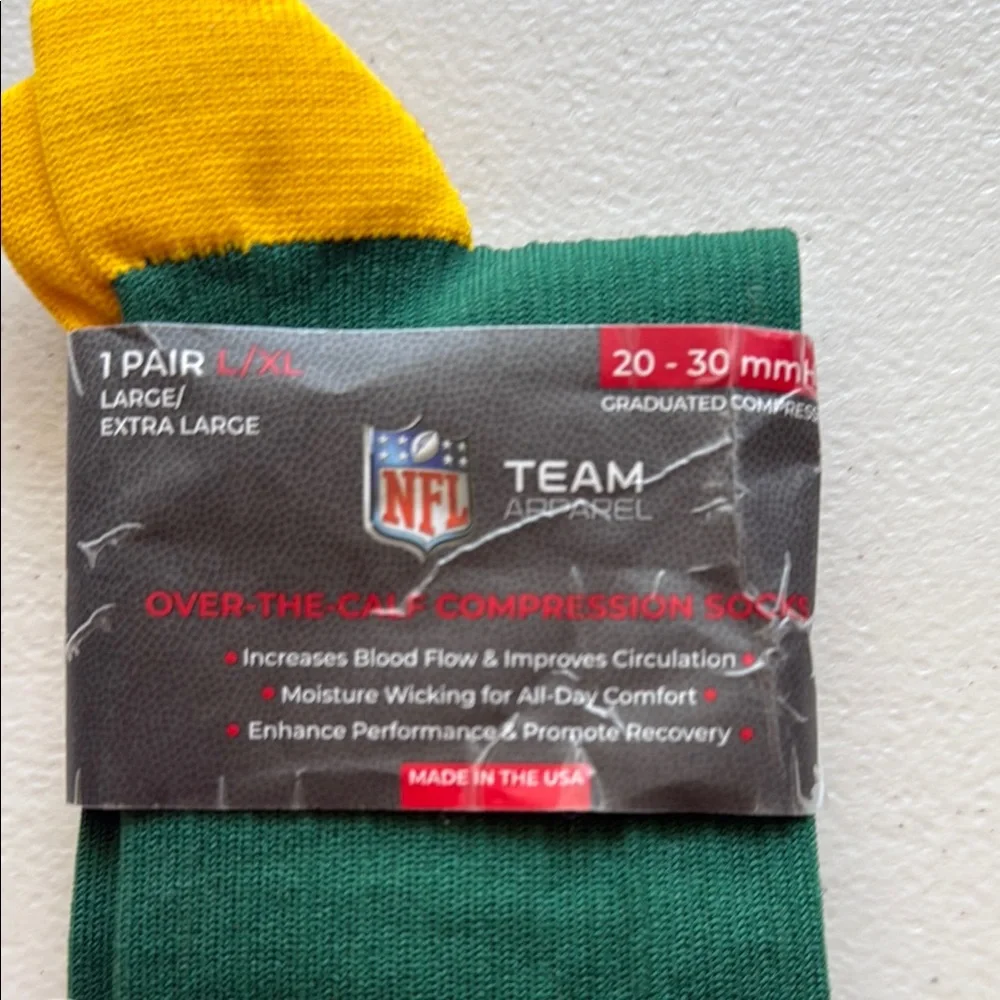 Green Bay Packers Team - over the calf compression Socks - Official NFL brand